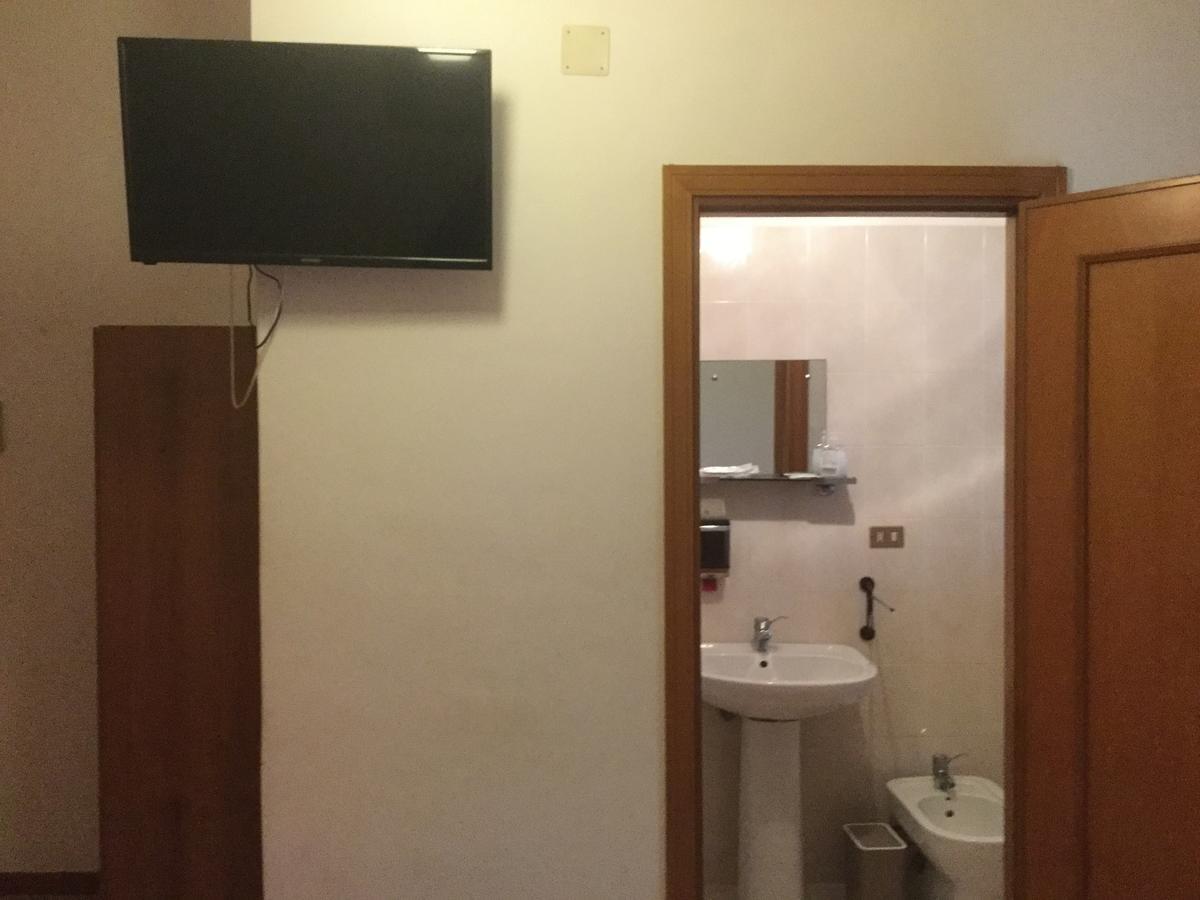 Albergo Belvedere Santa Cristina Gela  Экстерьер фото